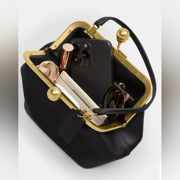 NWT Coach KISSLOCK 16 Black & Brass - Picture 6 of 17